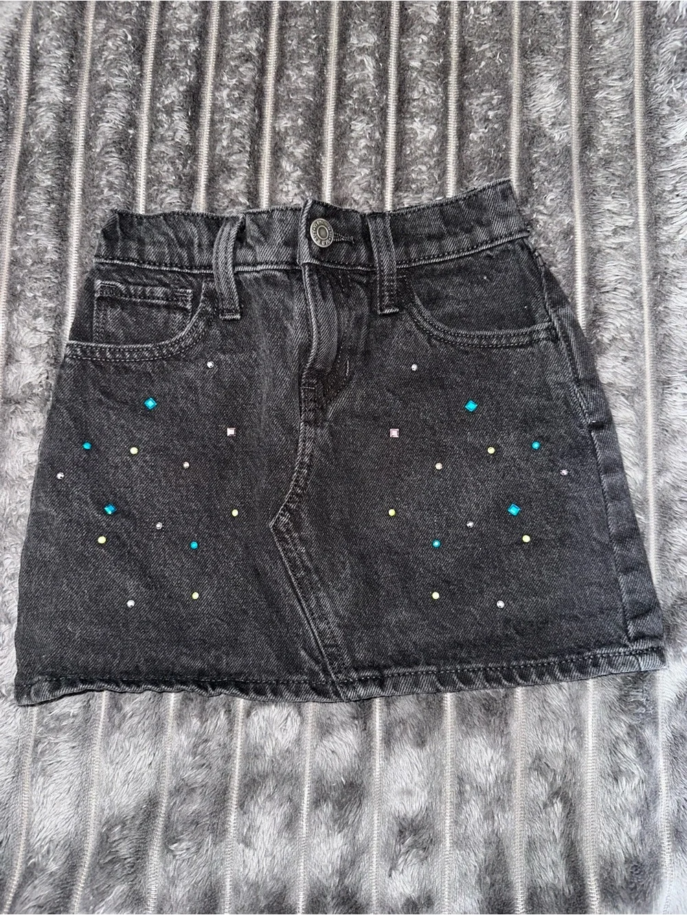 Girls old navy Black Denim Mini Skirt with Multicolor Stud Accents